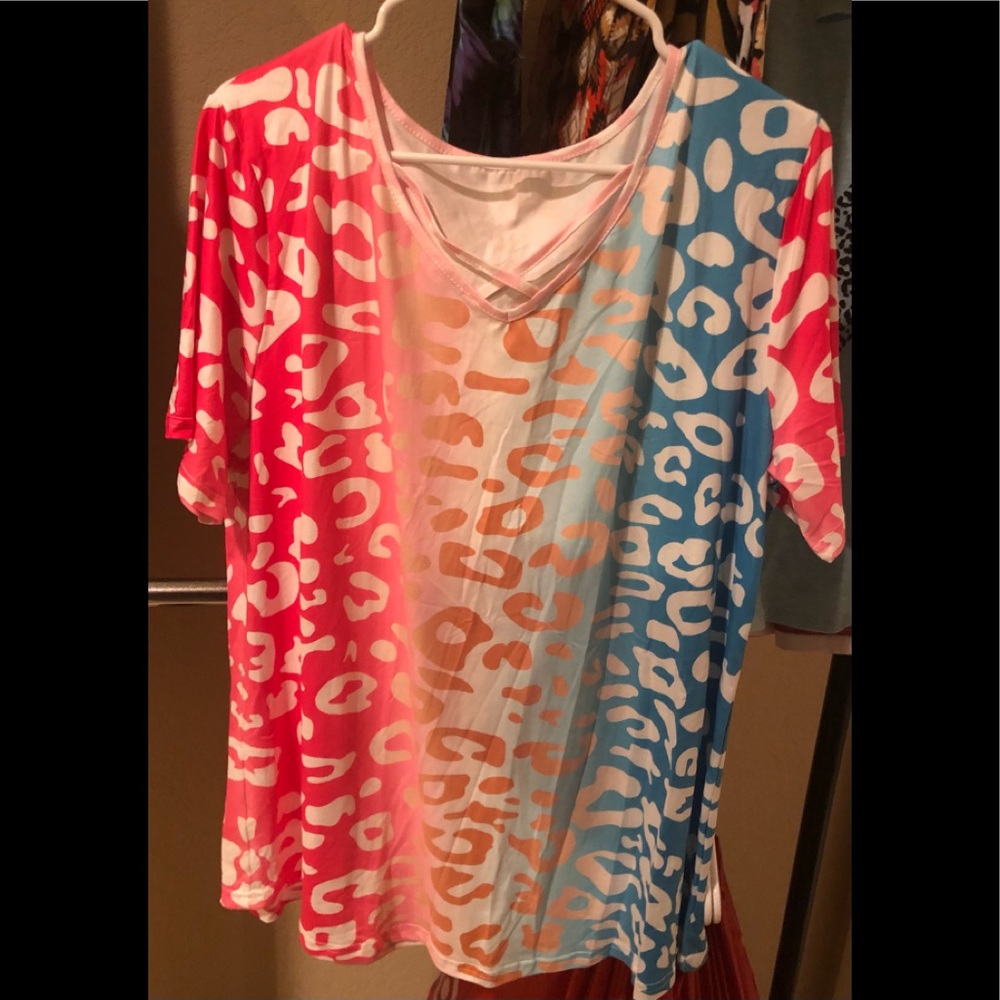 Multicolored leopard print shirt